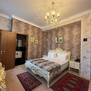 La Casa Old Bakü